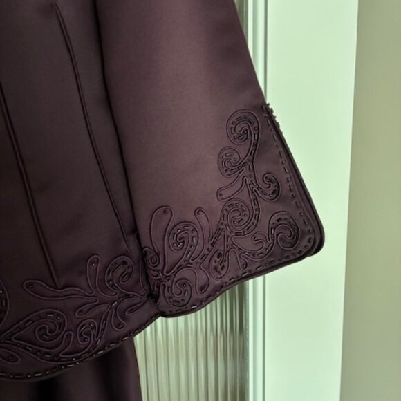 Plum evening suit - Picture 5 of 8